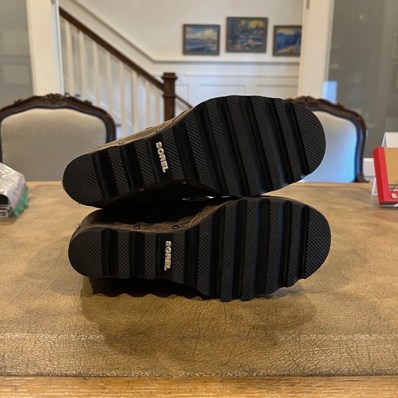 Sorel Women's Joan Of Artic Wedge Lace Up Color Grill Brown Size US 6.5 - Picture 5 of 7